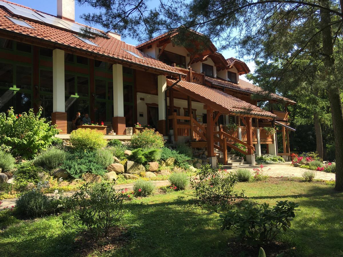 Stajnia Sarnowek Nad Jeziorem Rozany Rozajny Wielkie Dış mekan fotoğraf